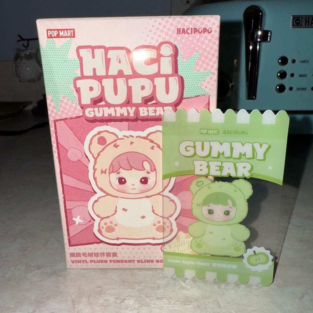 POP MART Hacipupu Gummy Bear Vinyl Plush Pendant (Green Apple)